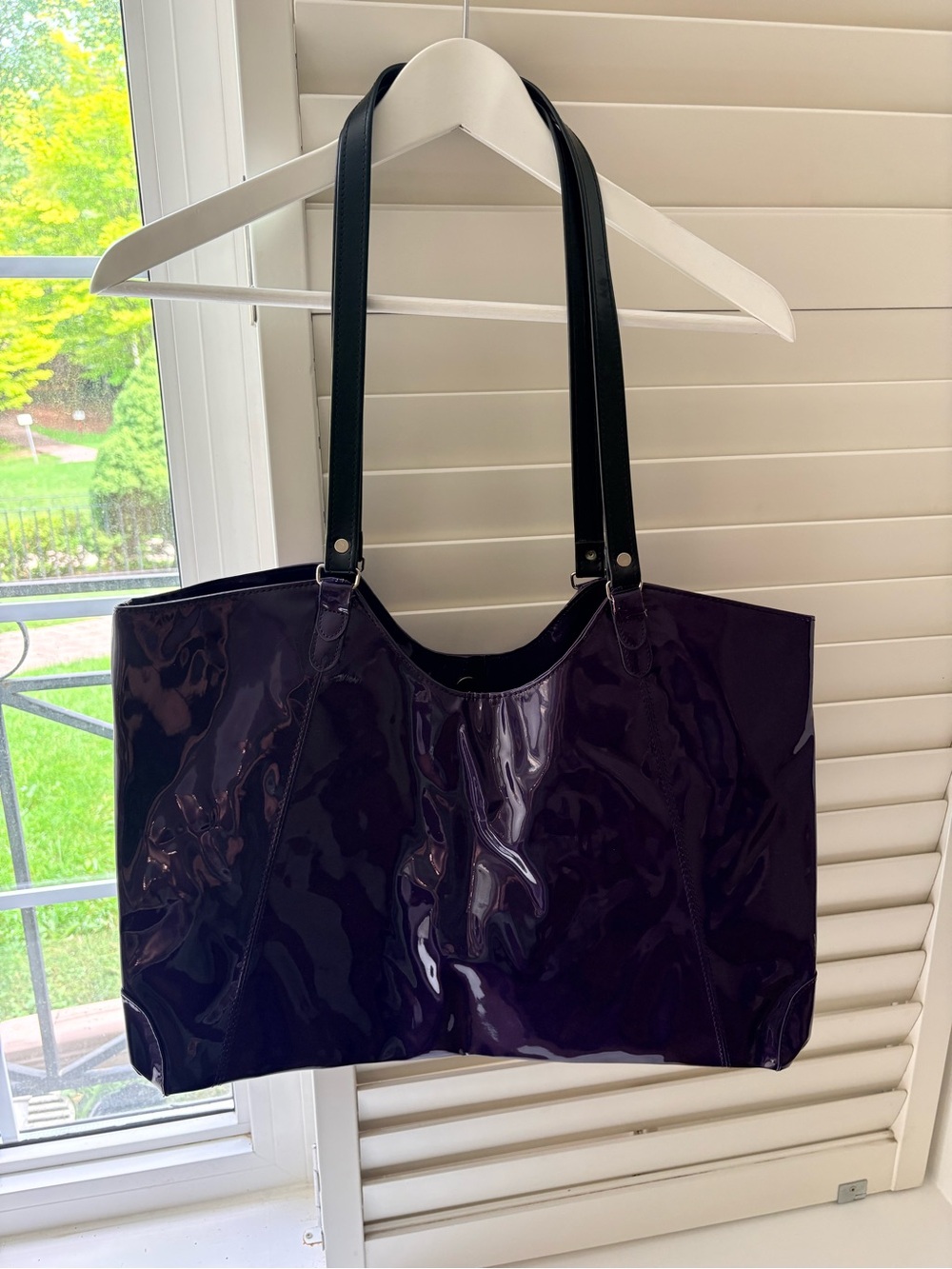 Patent Leather Tote Bag in Deep Purple with Black Straps